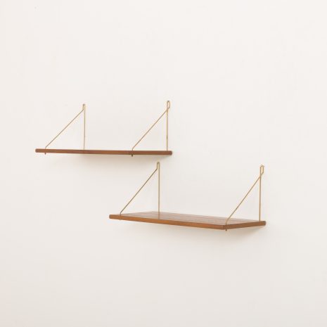 24372 zwei tiefe Regalböden, frei hängend-3 24372 zwei tiefe Regalböden, frei hängend-3