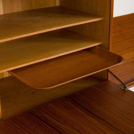 24411 Hansen & Guldborg three bay teak wall unit-18 24411 Hansen & Guldborg three bay teak wall unit-18