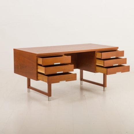 24378 biurko tekowe-3 24378 biurko tekowe-3