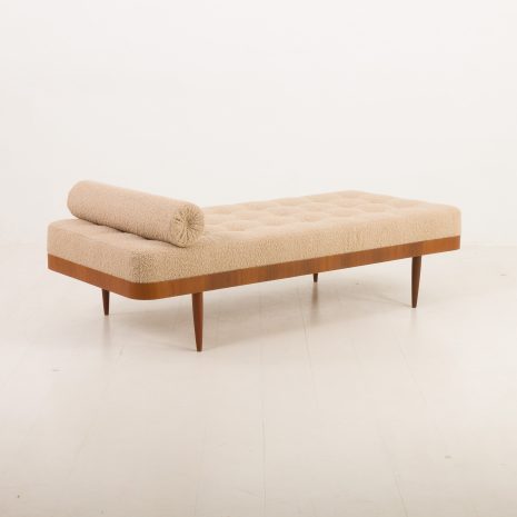 24403 Scandinavian mid century teak daybed in Boucle wool fabric, Sweden 1960s-3 24403 Scandinavian mid century teak daybed in Boucle wool fabric, Sweden 1960s-3