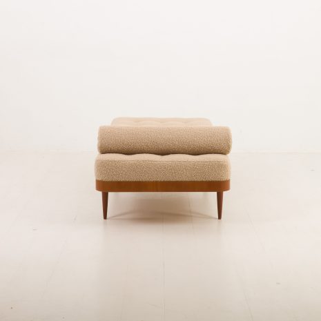 24403 Scandinavian mid century teak daybed in Boucle wool fabric, Sweden 1960s-4 24403 Scandinavian mid century teak daybed in Boucle wool fabric, Sweden 1960s-4