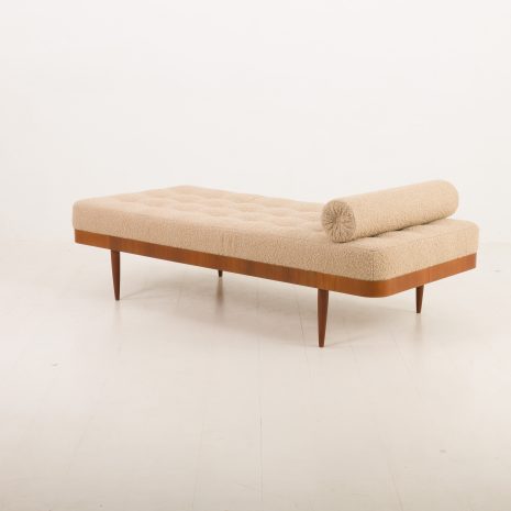 24403 Scandinavian mid century teak daybed in Boucle wool fabric, Sweden 1960s-5 24403 Scandinavian mid century teak daybed in Boucle wool fabric, Sweden 1960s-5