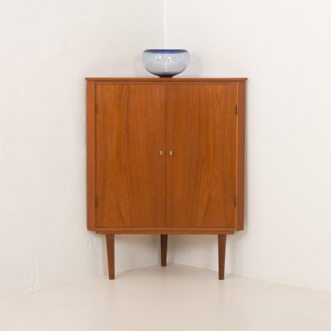 24426 Danish mid century teak corner cabinet, 1960s-2 24426 Danish mid century teak corner cabinet, 1960s-2