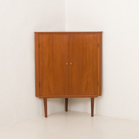 24426 Danish mid century teak corner cabinet, 1960s-6 24426 Danish mid century teak corner cabinet, 1960s-6