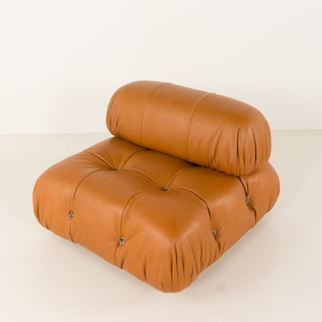 24448 Camaleonda Sofa by Mario Bellini in full grain natural aniline leather, Italy 1970s-10 24448 Camaleonda Sofa by Mario Bellini in full grain natural aniline leather, Italy 1970s-10
