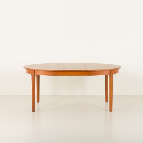 24423 Teak round dining table.-11 24423 Teak round dining table.-11