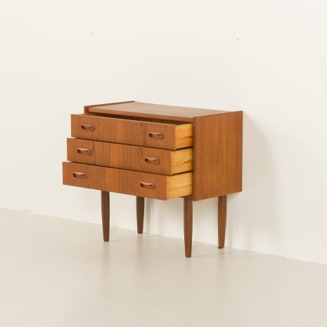 24434 Small Danish teak chest of drawers, 1960s-3 24434 Small Danish teak chest of drawers, 1960s-3