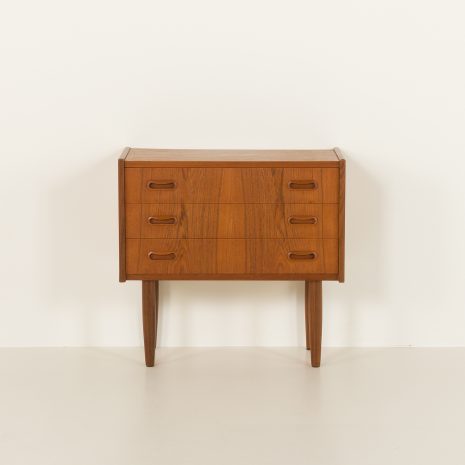 24434 Small Danish teak chest of drawers, 1960s-4 24434 Small Danish teak chest of drawers, 1960s-4