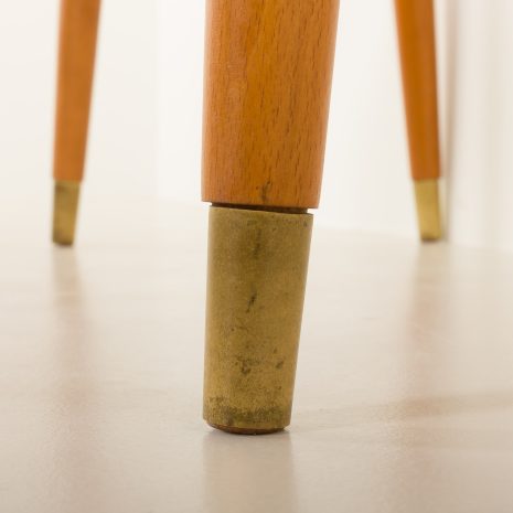 24442 deessing table.-19 24442 deessing table.-19