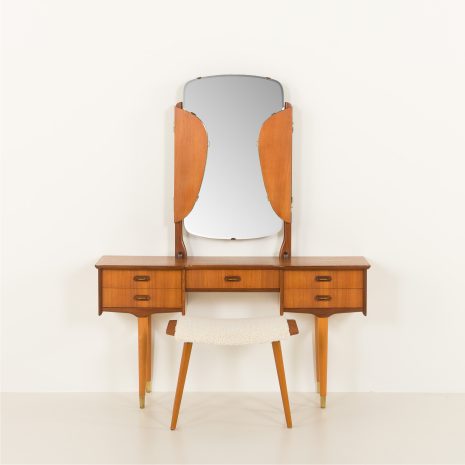 24442 deessing table.-7 24442 deessing table.-7