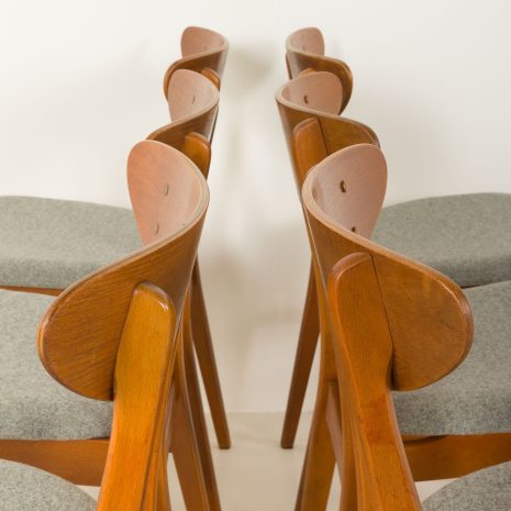 24443 set of 6 teak chairs.-6 24443 set of 6 teak chairs.-6