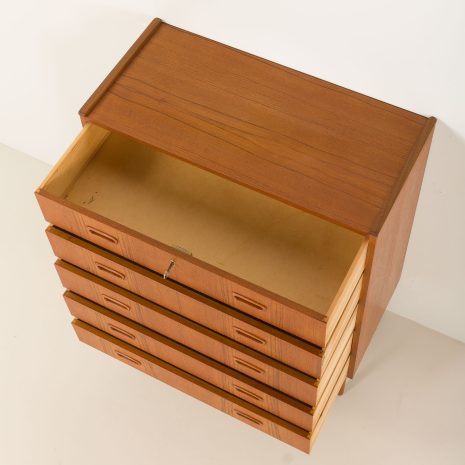 24446 teak chest of drawers-8 24446 teak chest of drawers-8