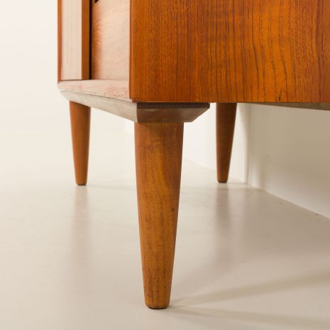 25043 small teak sideboard-13 25043 small teak sideboard-13