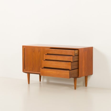 25043 small teak sideboard-4 25043 small teak sideboard-4