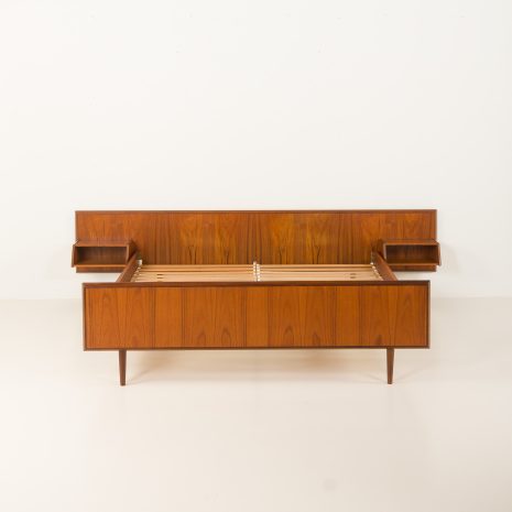 25045 Danish mid century queen size teak bed, 1960s-5 25045 Danish mid century queen size teak bed, 1960s-5