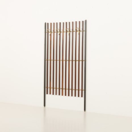 25081 Italian mid century coat hanger in teak and brass, 1950s-5 25081 Italian mid century coat hanger in teak and brass, 1950s-5