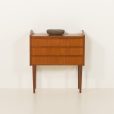 Kleine dänische Kommode mit 3 Schubladen, 1960er Jahre
