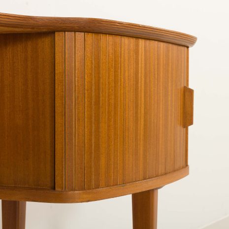 25064 Skandinavischer Schminktisch aus der Mitte des Jahrhunderts mit verstellbaren Spiegeln, Norwegen, 1970er Jahre-21 25064 Skandinavischer Schminktisch aus der Mitte des Jahrhunderts mit verstellbaren Spiegeln, Norwegen, 1970er Jahre-21