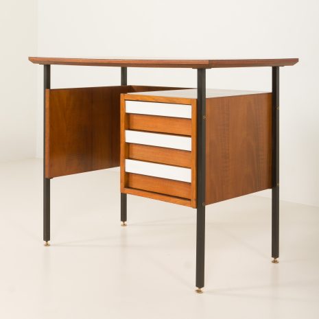 25087 Small Italian mid century desk, 1950s-20 25087 Small Italian mid century desk, 1950s-20
