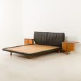 25104 Afra and Tobia Scarpa for Molteni _Marlo_ Bed with Nightstands in Walnut and Black Leather, Italy 1970s-11