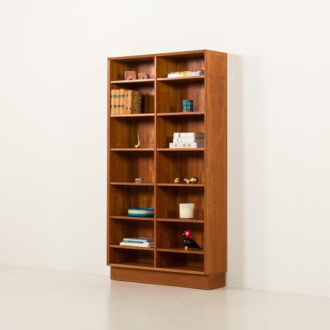 25143 Danish vintage teak bookcase by Brourer Mobelfabrik, 1970s-2 25143 Danish vintage teak bookcase by Brourer Mobelfabrik, 1970s-2