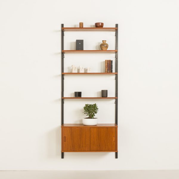 Danish mid century teak shelving sytem in the style of Poul Cadovius, 1960s