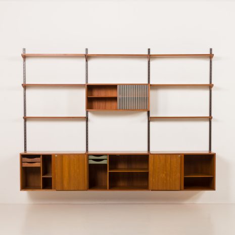 25158 Kai kristiansen 3 Bay teak Wall unit-7 25158 Kai kristiansen 3 Bay teak Wall unit-7