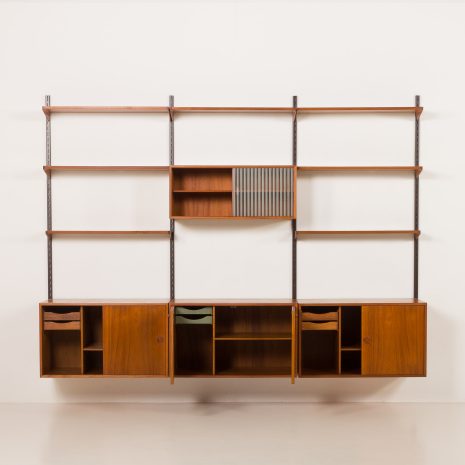 25158 Kai kristiansen 3 Bay teak Wall unit-8 25158 Kai kristiansen 3 Bay teak Wall unit-8