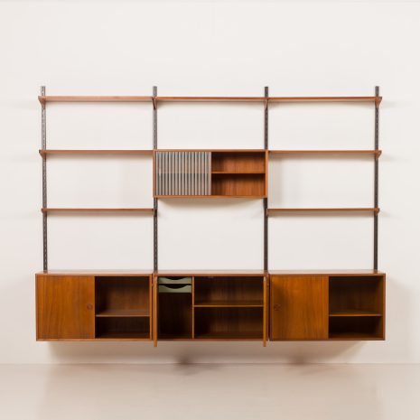 25158 Kai kristiansen 3 Bay teak Wall unit-9 25158 Kai kristiansen 3 Bay teak Wall unit-9
