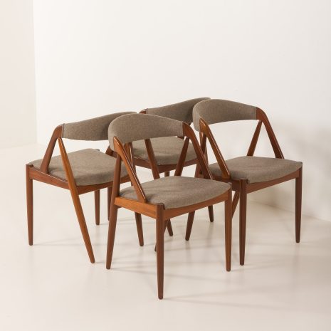 25113 Satz von 4 Kai Kristiansen Stühlen-3 25113 Satz von 4 Kai Kristiansen Stühlen-3