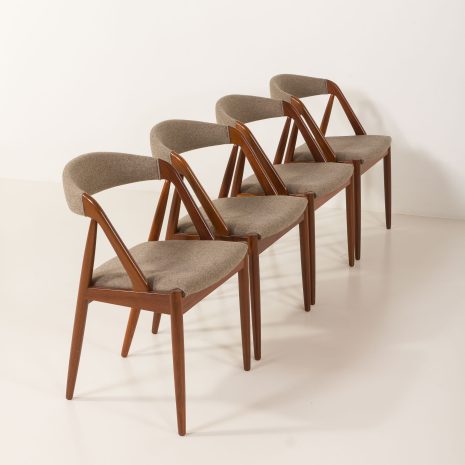 Kai Kristiansen Modell 31 Teakholzstühle mit natürlicher Wolle, 4er Set, Dänemark 1960er