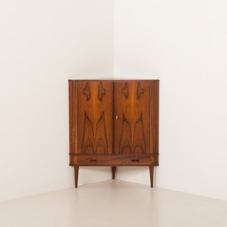 25176 Danish mid century rosewood corner cabinet, 1960s-4 25176 Danish mid century rosewood corner cabinet, 1960s-4