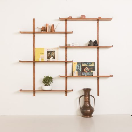 25180 Mid century modern Scandinavian renovated teak shelving unit, 1970s-1 25180 Mid century modern Scandinavian renovated teak shelving unit, 1970s-1