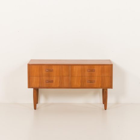 25208 Small Danish teak sideboard with 4 drawers, 1960s-5 25208 Small Danish teak sideboard with 4 drawers, 1960s-5