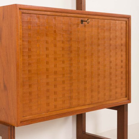 25223 Poul Cadovius one bay walut Wall unit-11 25223 Poul Cadovius one bay walut Wall unit-11