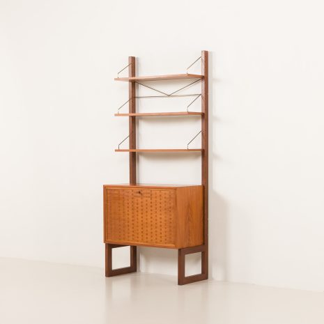 25223 Poul Cadovius one bay walut Wall unit-3 25223 Poul Cadovius one bay walut Wall unit-3