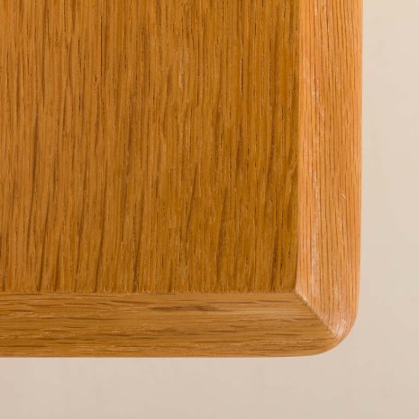 25174 Skandynawska toaletka z połowy wieku, wykonana z dębu, w stylu Henninga Kjaernulfa, lata 60. XX wieku. 25174 Skandynawska toaletka z połowy wieku, wykonana z dębu, w stylu Henninga Kjaernulfa, lata 60. XX wieku.