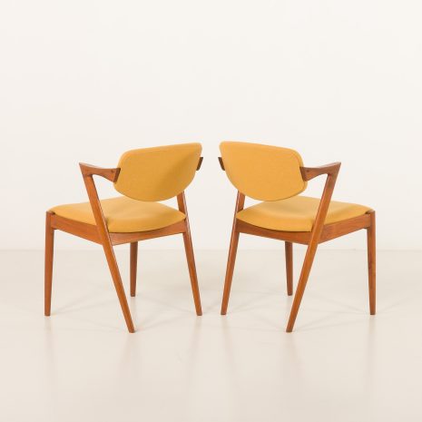 25193 Chaises Kai Kristiansen modèle 42 en teck, lot de 2, Danemark, années 1960-6 25193 Chaises Kai Kristiansen modèle 42 en teck, lot de 2, Danemark, années 1960-6