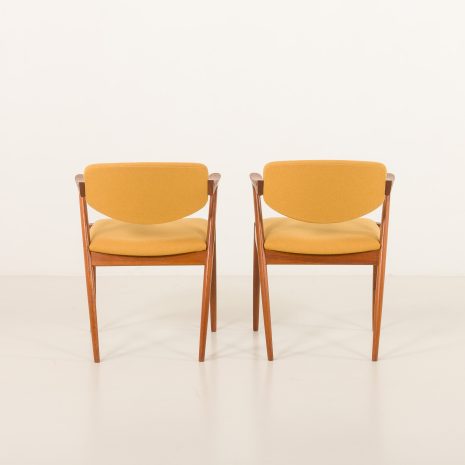 25193 Chaises Kai Kristiansen modèle 42 en teck, lot de 2, Danemark, années 1960-1970 25193 Chaises Kai Kristiansen modèle 42 en teck, lot de 2, Danemark, années 1960-1970