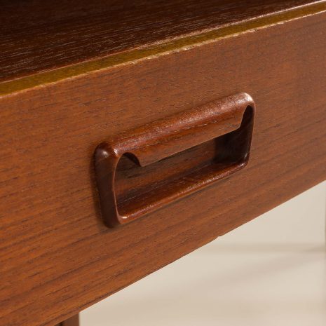 25198 pair of nightstands czekamy na szyby-11 25198 pair of nightstands czekamy na szyby-11