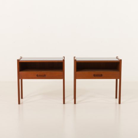 25198 pair of nightstands czekamy na szyby-3 25198 pair of nightstands czekamy na szyby-3