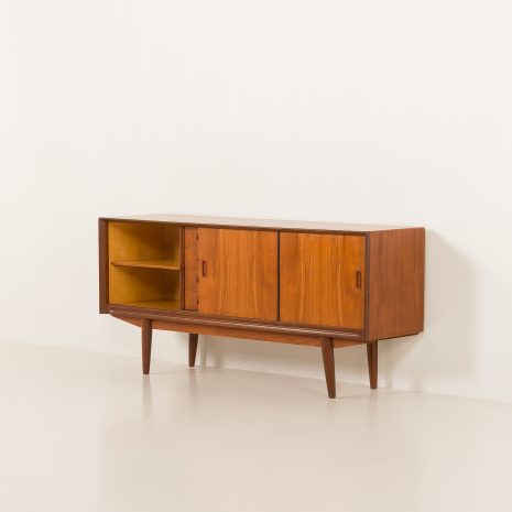 25204 teak sideboard.-6 25204 teak sideboard.-6