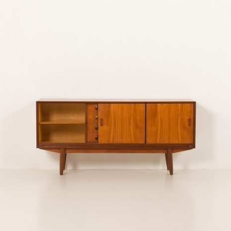 25204 teak sideboard.-7 25204 teak sideboard.-7