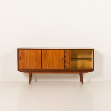 25204 teak sideboard.-8 25204 teak sideboard.-8