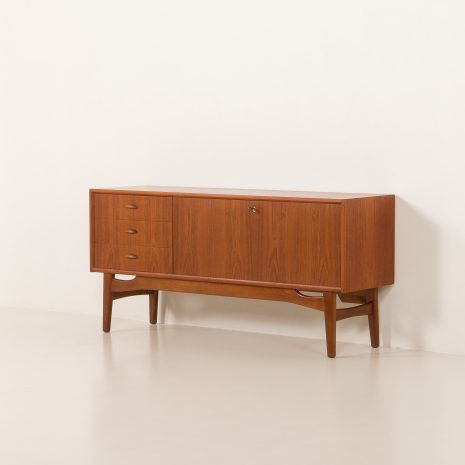 25207 teak sidebord-3 25207 teak sidebord-3