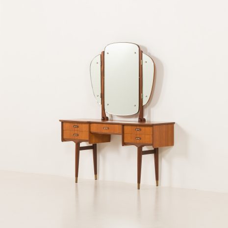 25211 Scandinavian mid century teak dressing table with adjustable mirrors, Norway 1960s-3 Skandynawska toaletka z drewna tekowego z połowy XX wieku z regulowanymi lustrami