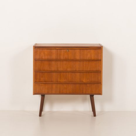 25212 komoda -5 25212 komoda -5