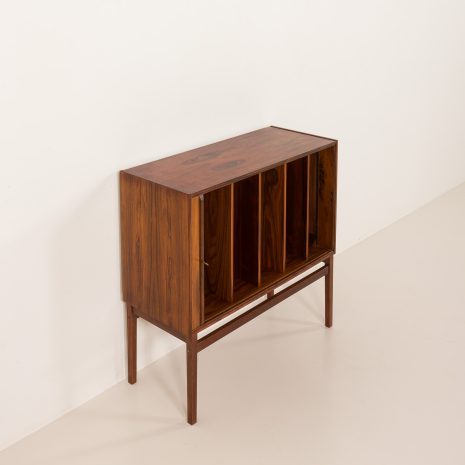 25214 szafka na płyty -15 25214 szafka na płyty -15