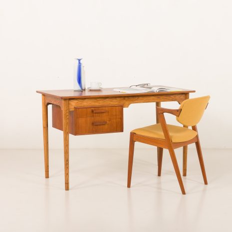 Danish mid centry small desk in teak and oak, 1960s