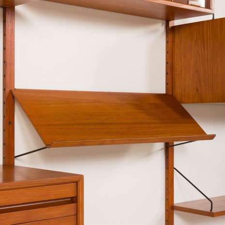 25250 Poul Cadovius 4-przedziałowa szafka ścienna z drewna tekowego dla Cado, Dania, lata 1960-9 25250 Poul Cadovius 4-przedziałowa szafka ścienna z drewna tekowego dla Cado, Dania, lata 1960-9